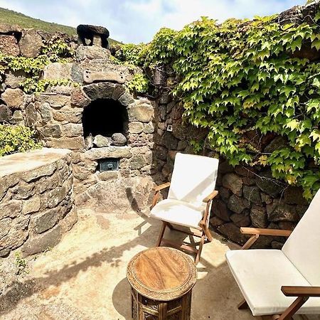 Villa Dammuso Masdar Al Sorgere Del Sole à Pantelleria Extérieur photo