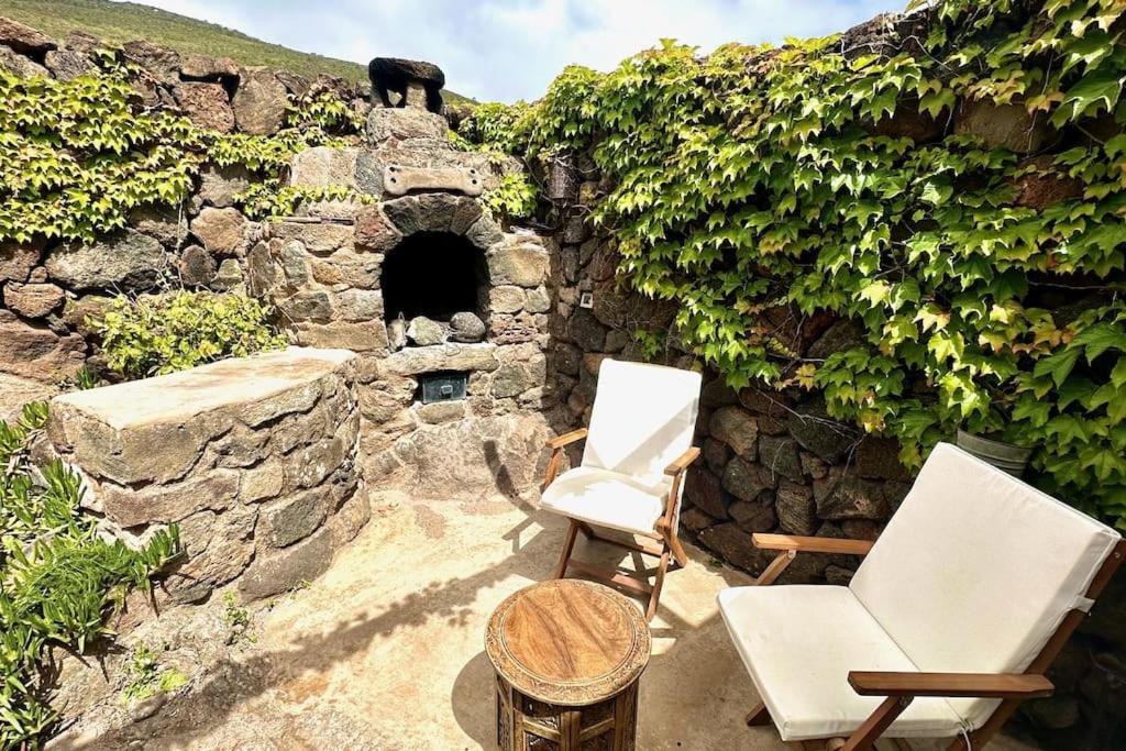 Villa Dammuso Masdar Al Sorgere Del Sole à Pantelleria Extérieur photo