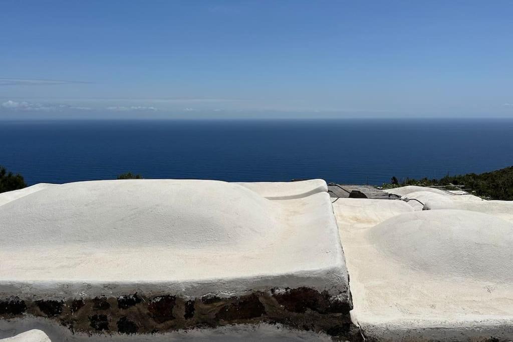 Villa Dammuso Masdar Al Sorgere Del Sole à Pantelleria Extérieur photo